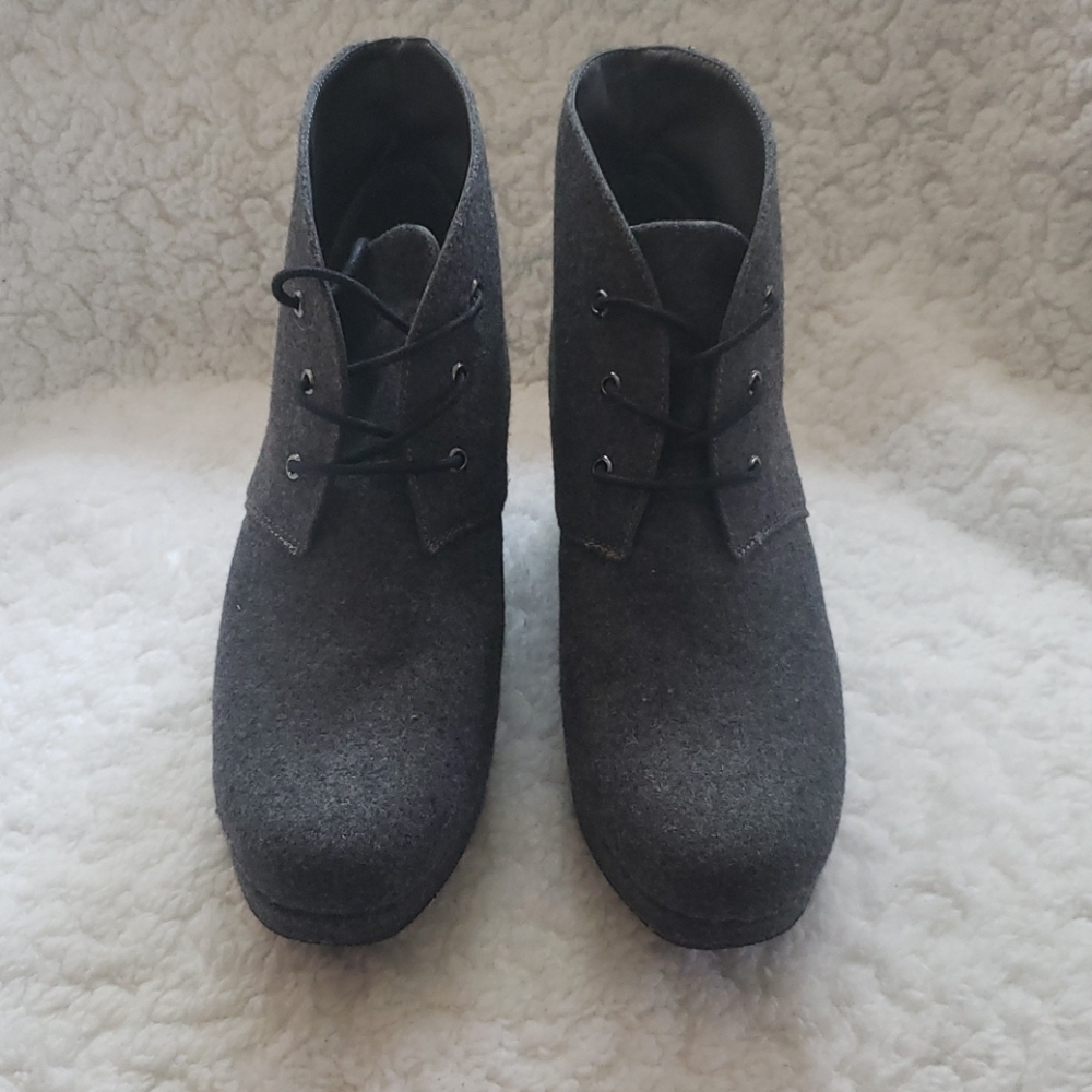BCBGeneration Gray Booties